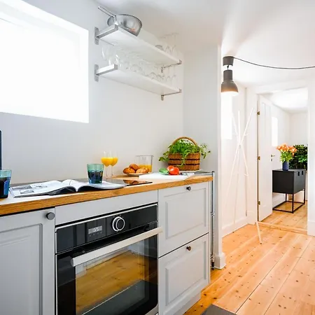Apartment Sanders Central - Dreamy Three-bedroom In The Middle Of It All *